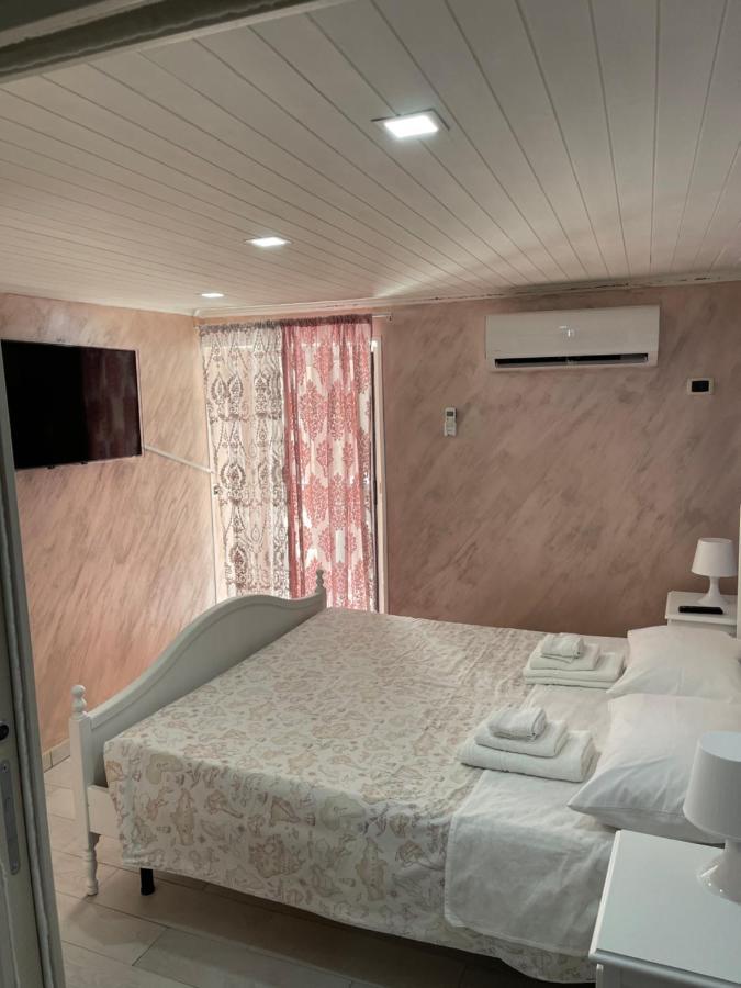 Stritstrit Villa Naples Luaran gambar