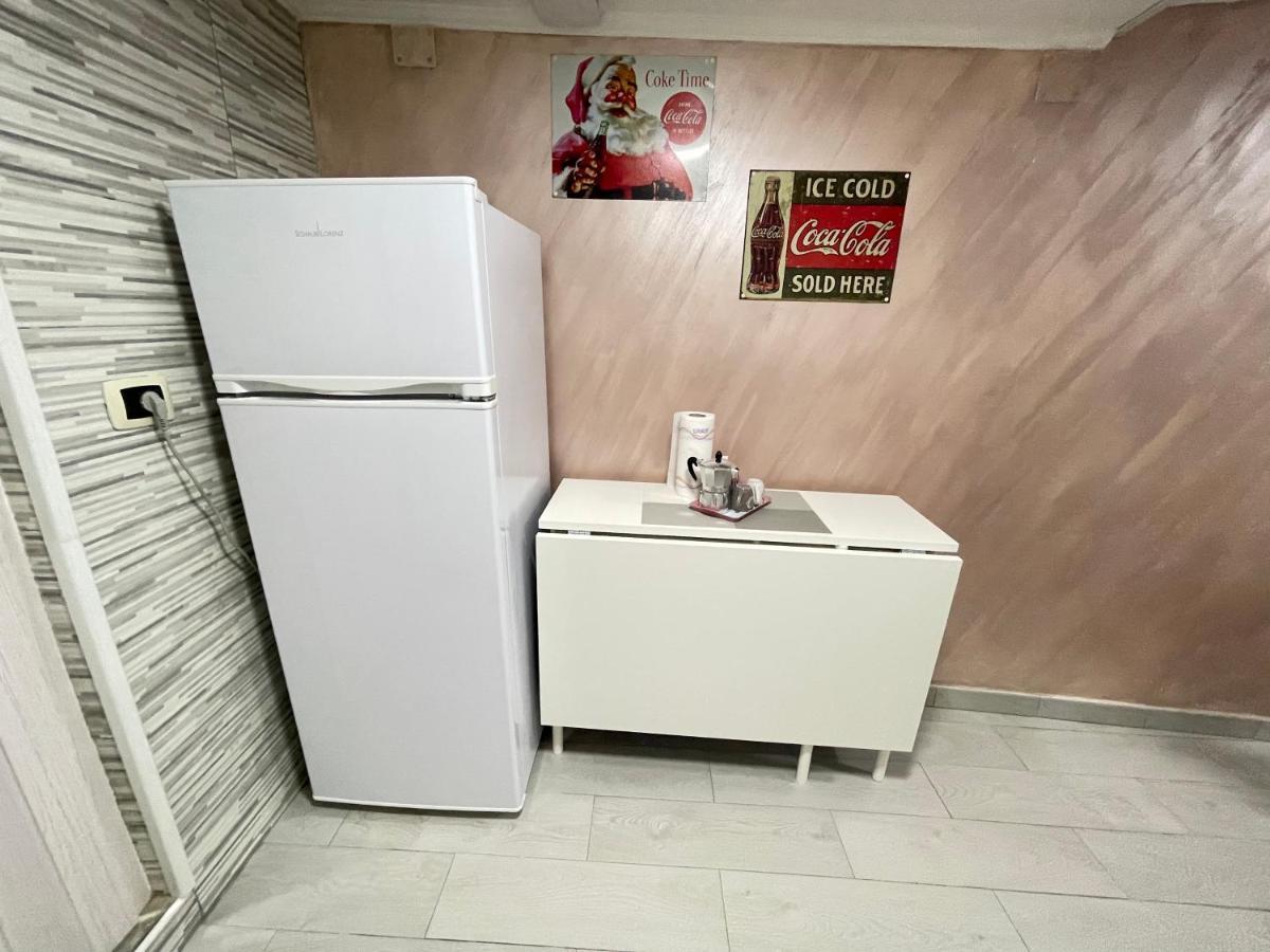 Stritstrit Villa Naples Luaran gambar