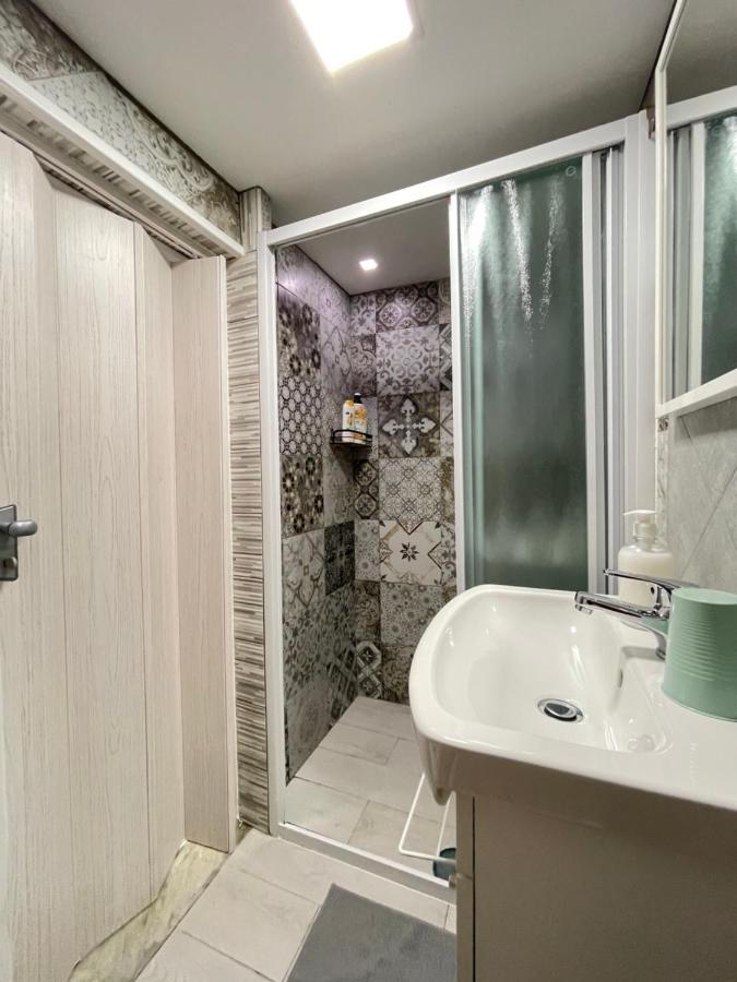 Stritstrit Villa Naples Luaran gambar